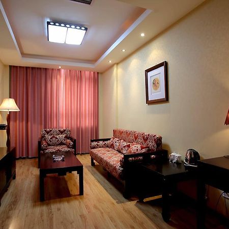 Dujiangyan Huaxi Fishing Port Hotel 成都 外观 照片